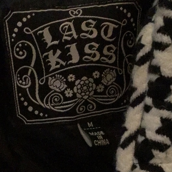 M black and white coat - Picture 2 of 2